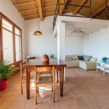 Casa Tharros