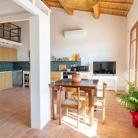 Casa Tharros